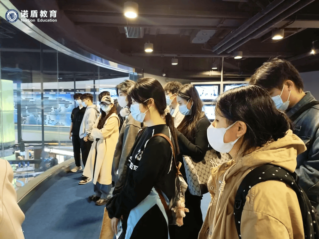 诺盾教育 | 凤凰卫视香港总部之旅,了解主播镜头后的传媒世界!